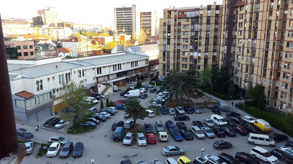 Aka 1 - Big Central Apartment Приштина Екстер'єр фото